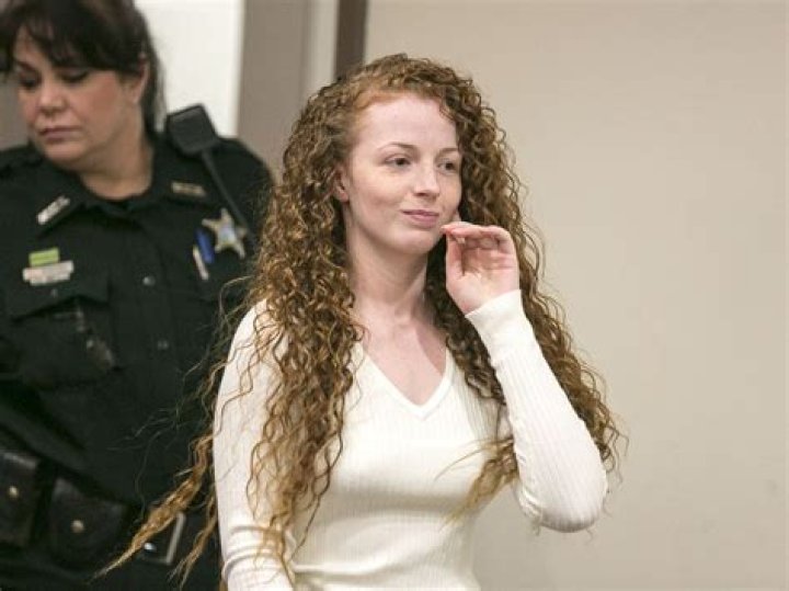 52 Lock Up Amber Wright & Seath Jackson Criminal