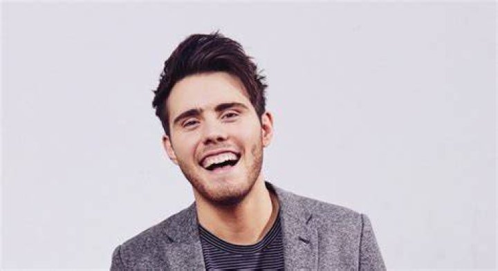 Alfie Deyes Wiki Bio Age Net Worth Girlfriend Career & More 2023
