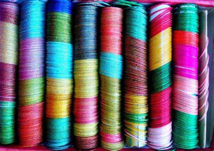 All About Colorful Indian Glass Bangles Utsavpedia