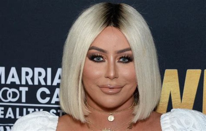 Aubrey O&rsquo;Day Net worth, House, Car, Salary, Boyfriend & Family 2018