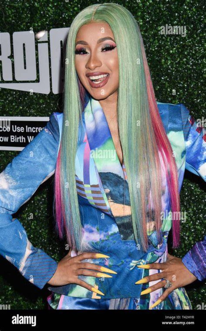 Belcalis Marlenis &ldquo;Cardi B&rdquo; Almanzar (1992 ) &bull;