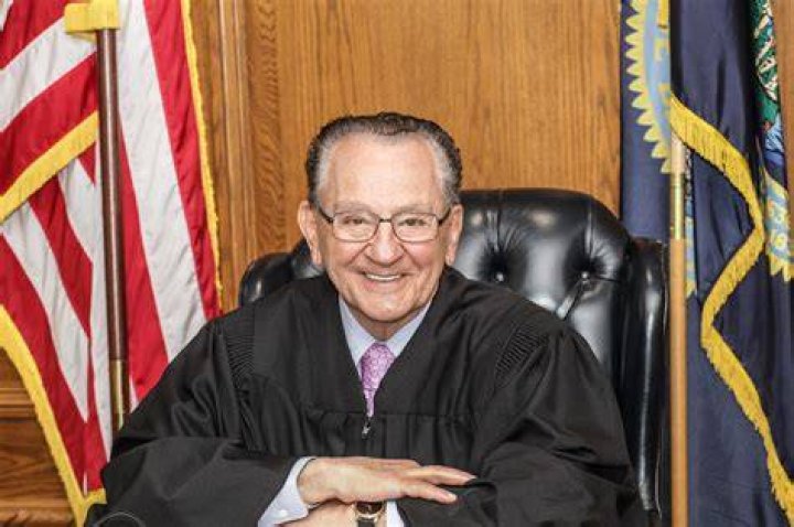 Beloved TV Judge Frank Caprio &lsquo;I wear a heart under my robe&rsquo;