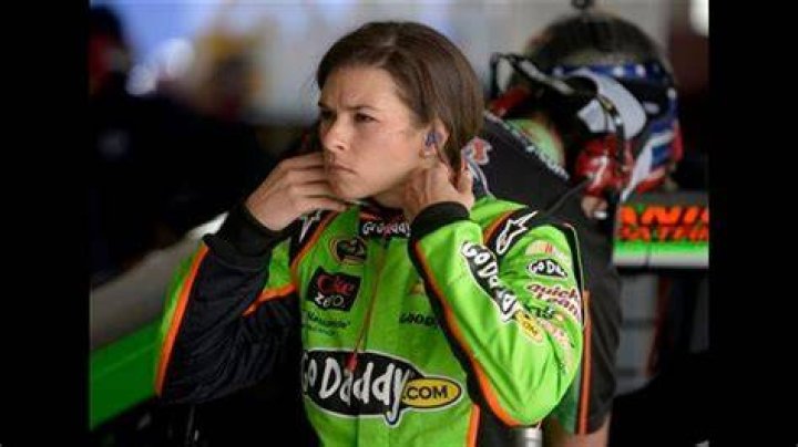 Danica Patrick wins pole for NASCAR&rsquo;s Daytona 500