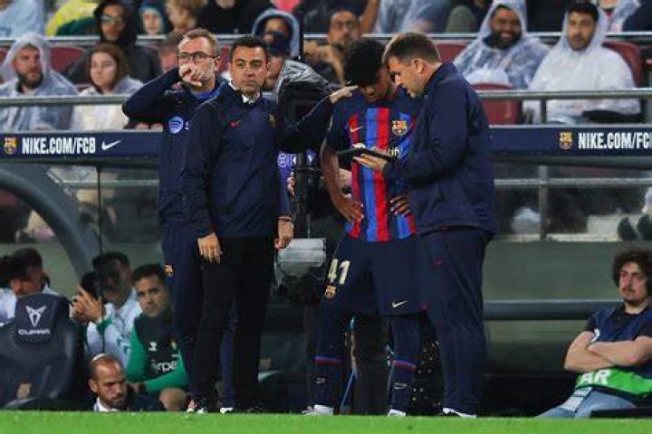 Dembele&rsquo;s departure, Lamine Yamal and the &lsquo;Messi dilemma&rsquo; facing Xavi