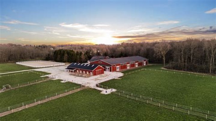 Hannah Selleck and Descanso Farm Equestrian Living
