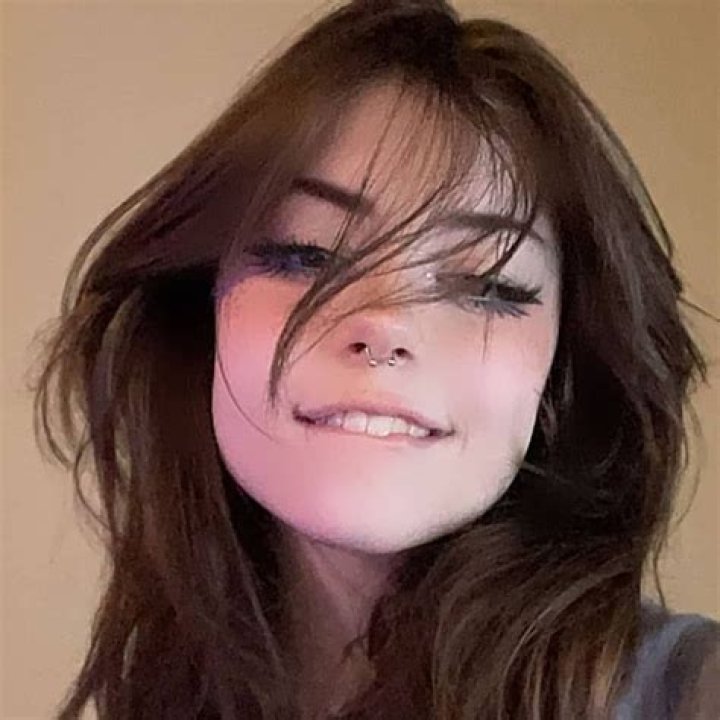hannahowo without makeup popular Star 2023