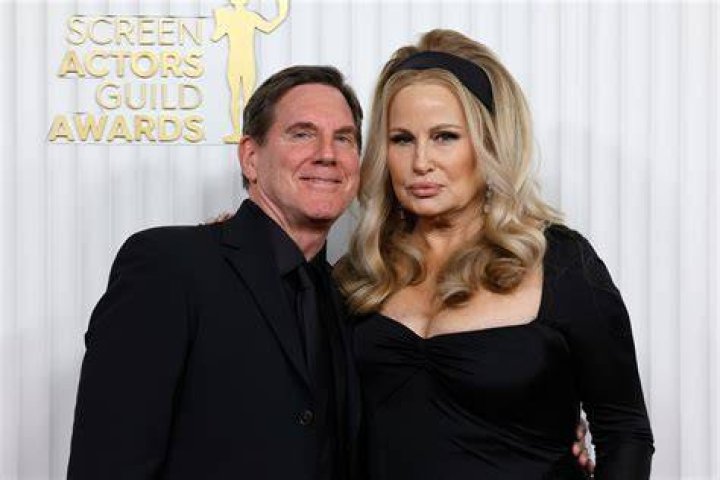 Jennifer Coolidge Husband, Is She Married To Tom Mahoney? Everything We