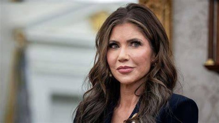 Kristi Noem Net Worth, Age, Daughter, Religion, Family, Young, Approval