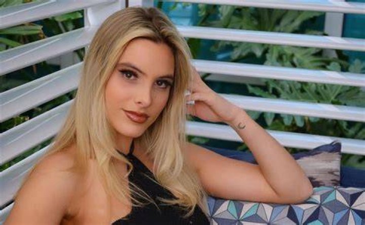 Lele Pons wears sexy bikini and mom snaps the photos!