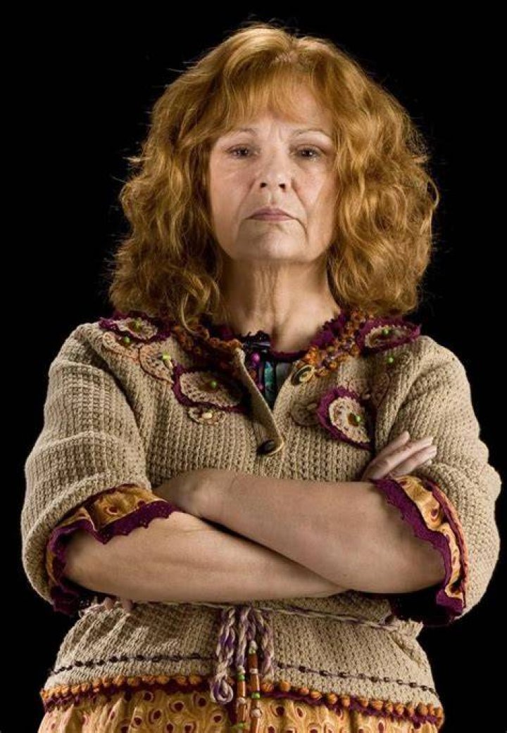 Molly Weasley Harry Potter Wiki FANDOM powered by Wikia