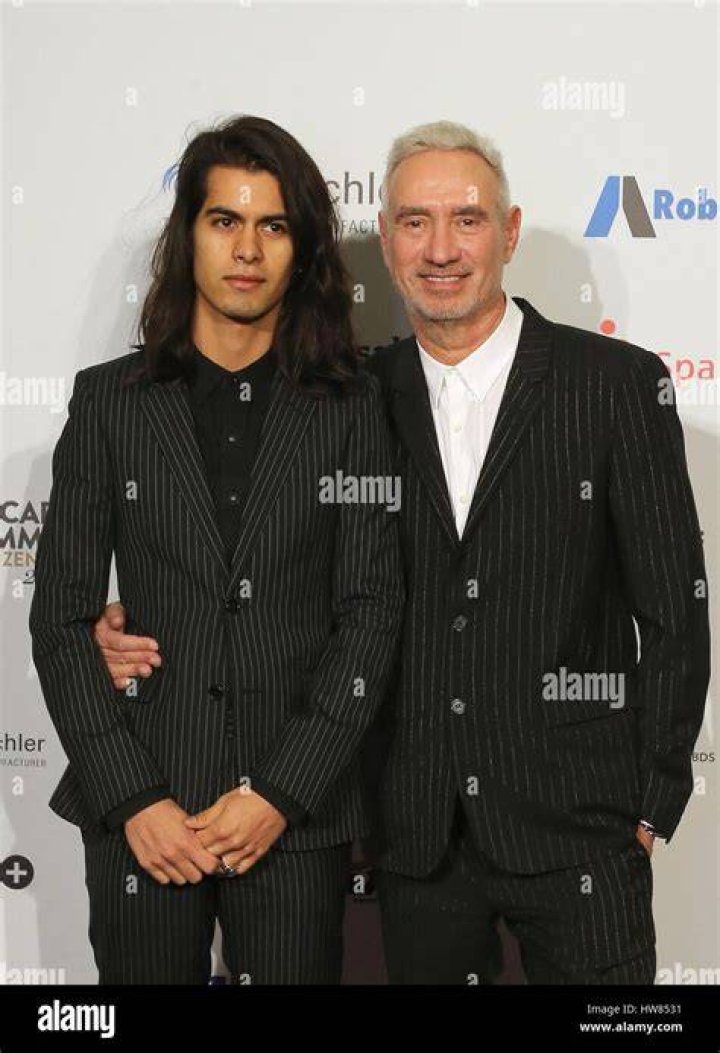 Omar De Soto of He Met Her A. Dola Baroni Flickr