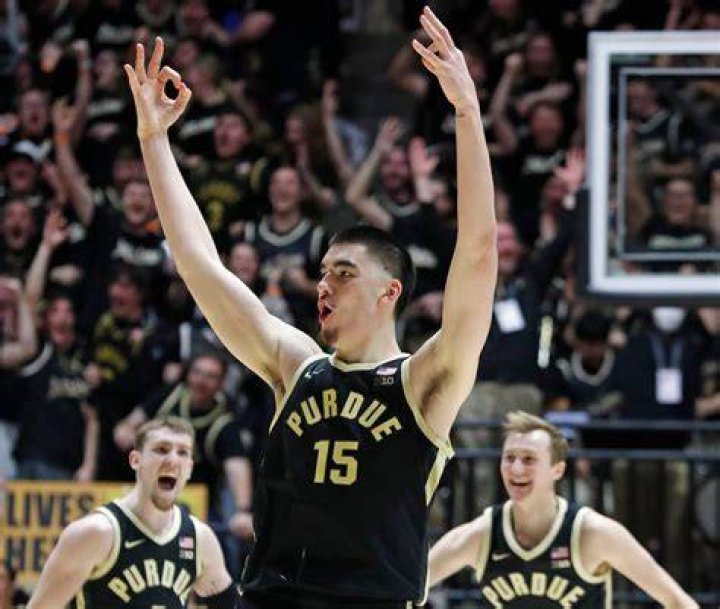 Purdue Basketball's Zach Edey Invited to Canada National Team Tryouts