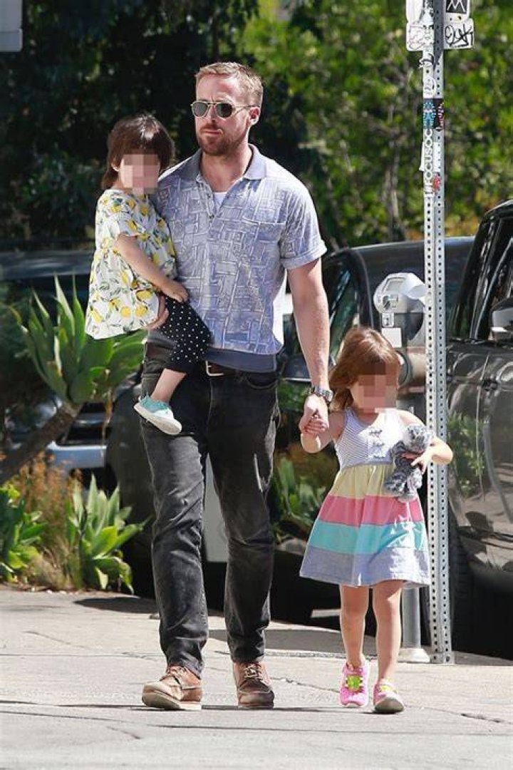 Ryan Gosling takes his daughters Esmeralda, 7, and Amada, 5, for ice
