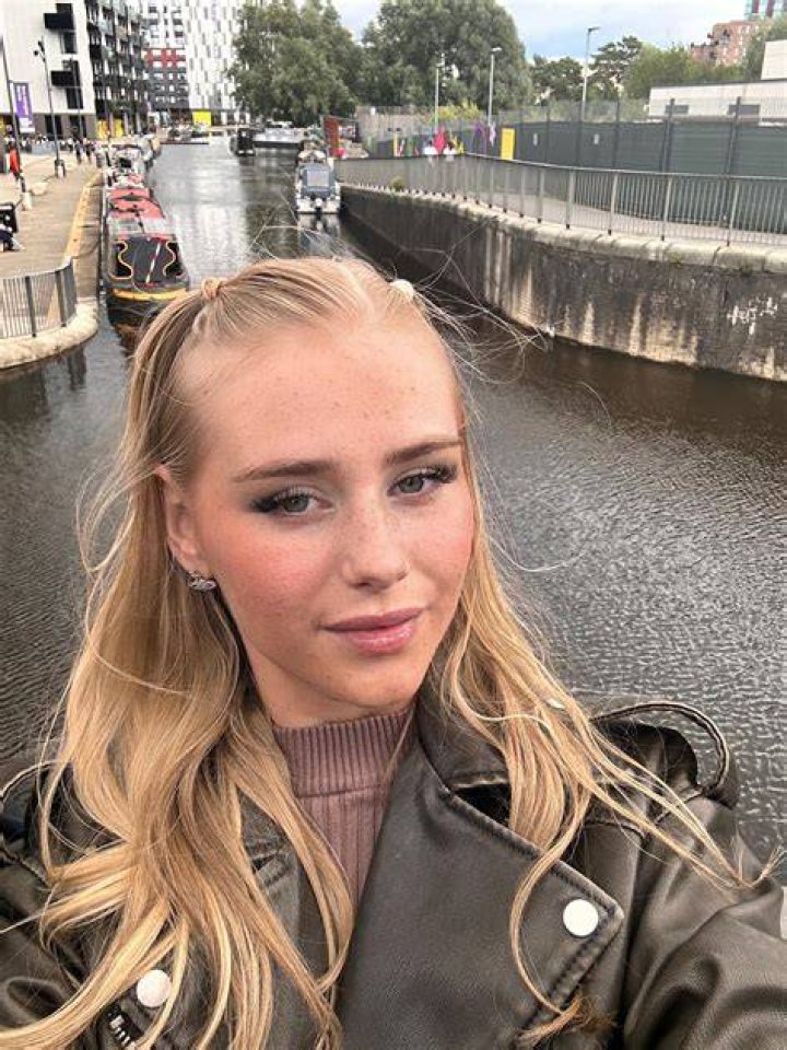 Swedish_Bella AltBlonde