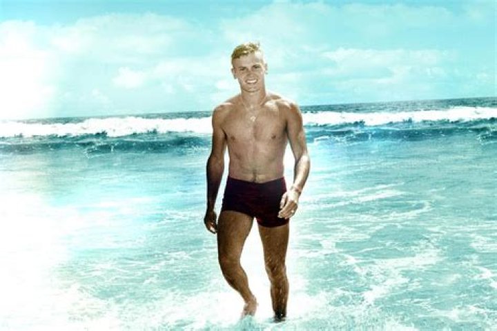 Tab Hunter opens up about being a closeted Hollywood heartthrob