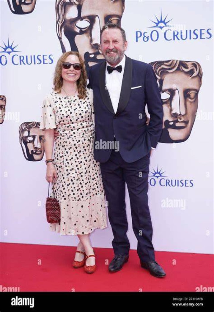 Tara McKillop's biography what is known about Lee Mack's wife? Legit.ng