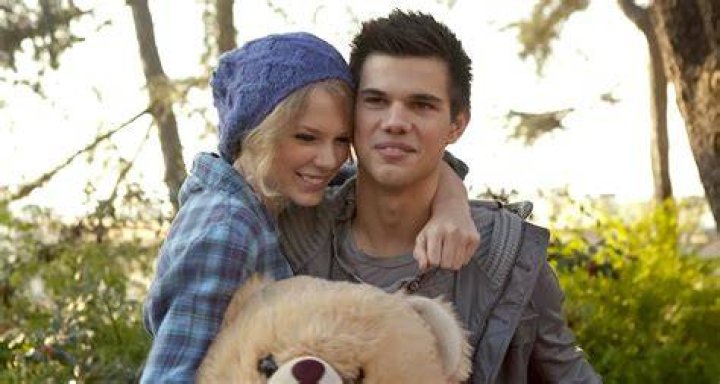Taylor Swift and Taylor Lautner lors des Teen Choice Awards 2011 &agrave; Los