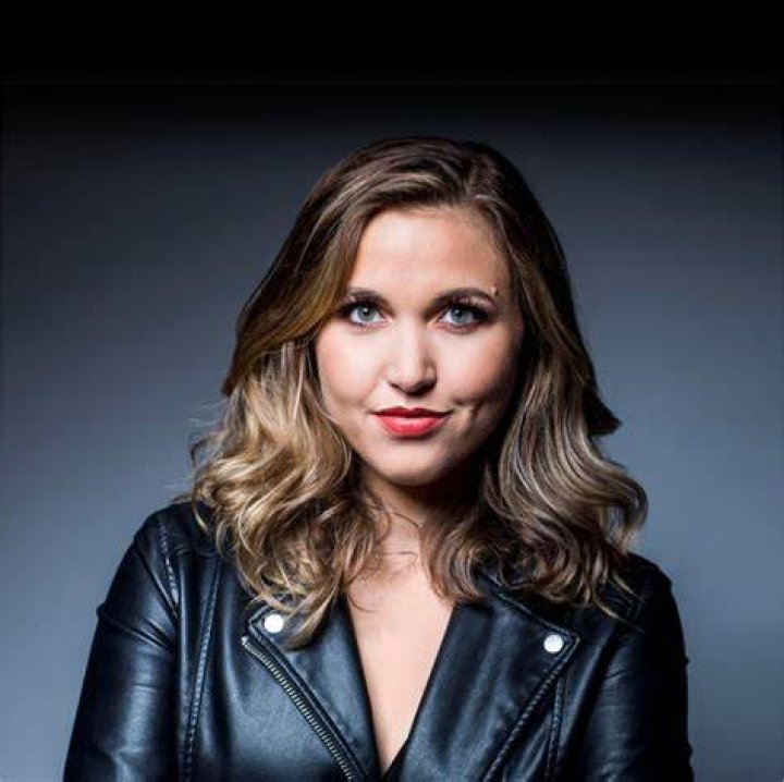 Taylor Tomlinson Age, Bio, Birthday, Family, Net Worth National Today