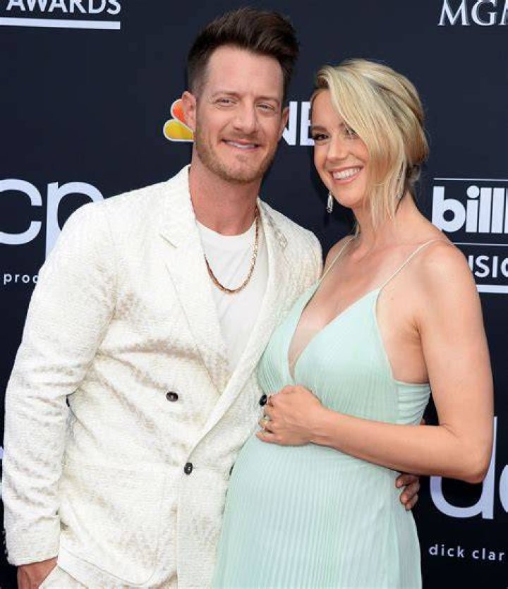 Tyler Hubbard, Wife Hayley Expecting Second Child Us Weekly