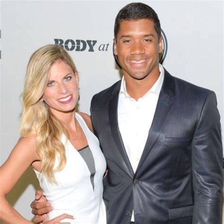 Unveiling The Hilarious Russell Wilson Ex-Wife Memes: A Social Media Phenomenon