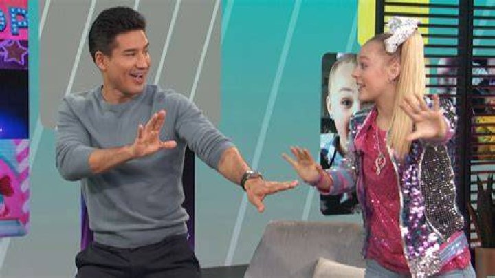 Watch Access Hollywood Interview JoJo Siwa Introduces Boyfriend Mark