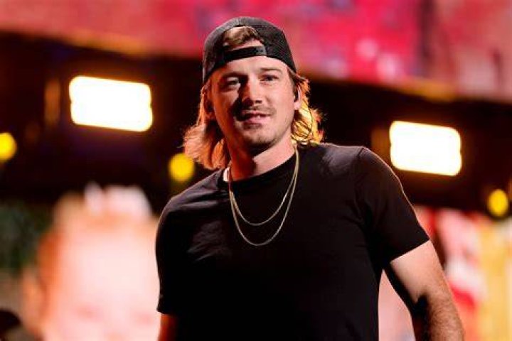 What is Wallen's net worth? Age , Wiki, Bio, Height, Girlfriend?
