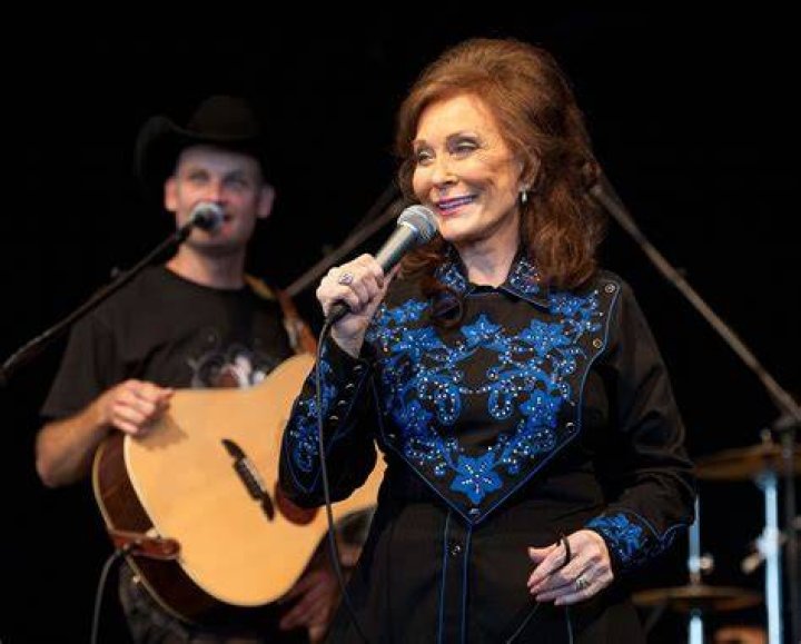 Where is Loretta Lynn now? Loretta Lynn Net Worth Family Age