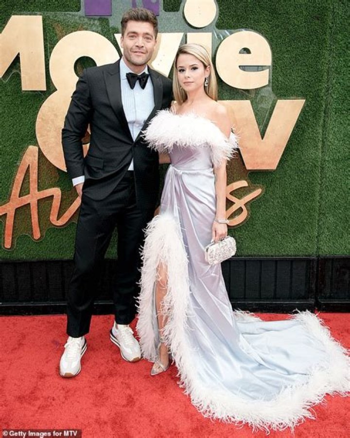 Who Is Chris Tamburello Wife, Solares?