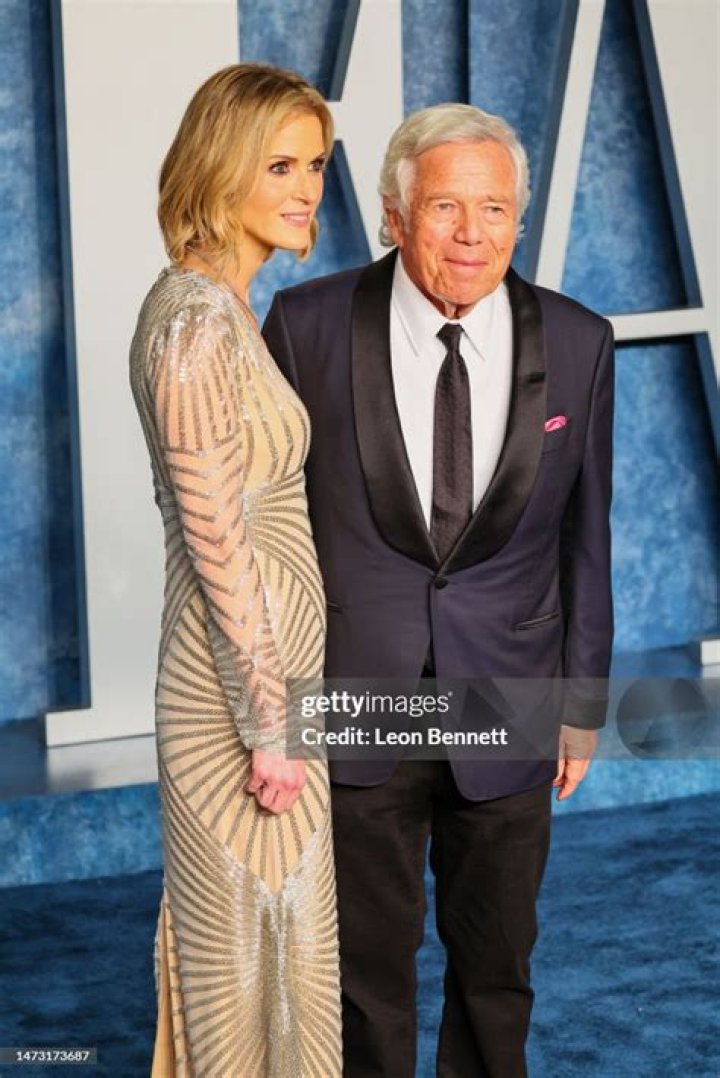 Who is Dr. Dana Blumberg? Meet Robert Kraft's fianc&eacute;e