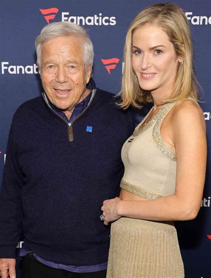 Who is Robert Kraft's Wife? Dana Blumberg Age and More &mdash; citiMuzik