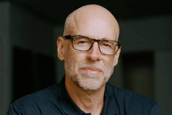 Who is Scott Galloway's Wife? Is He Married? The Little Facts