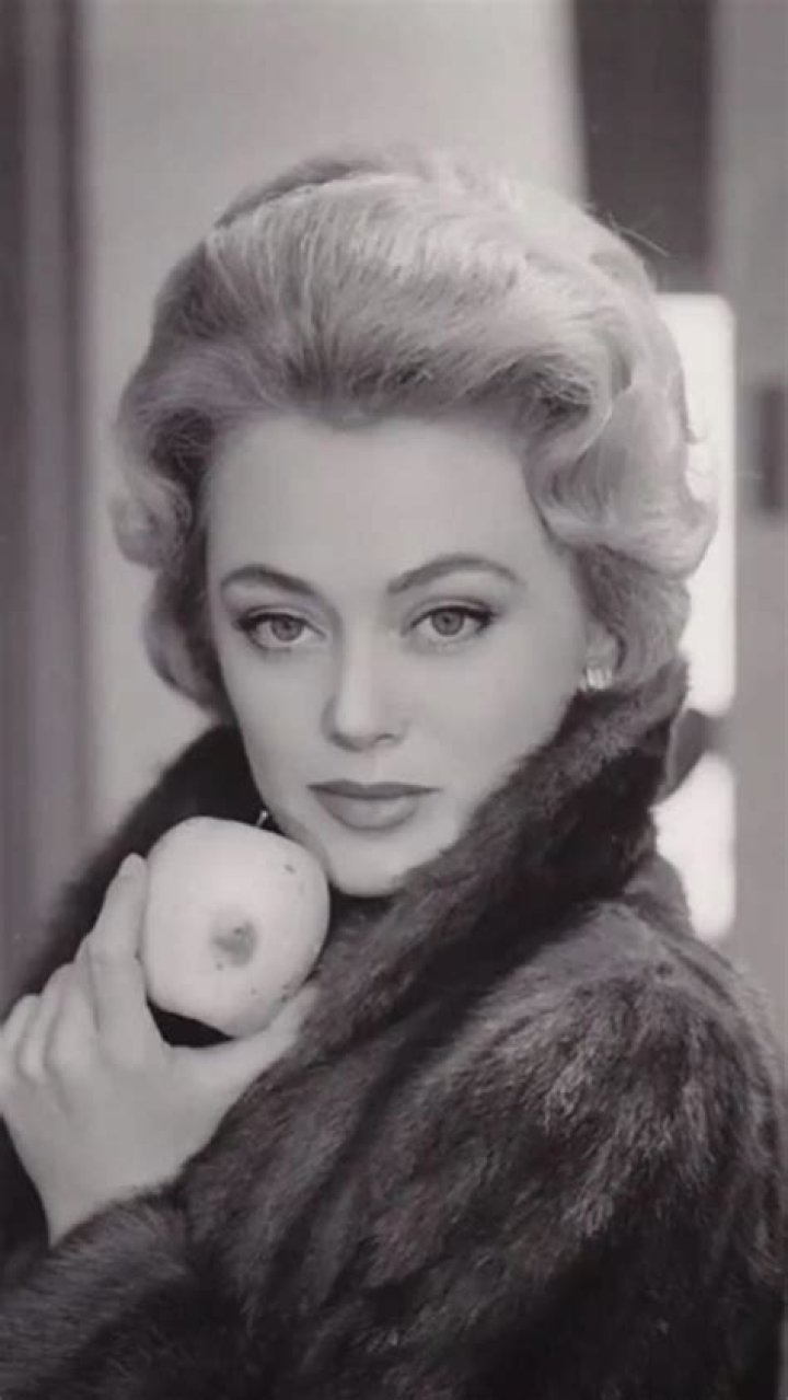 Young Rue McClanahan GoldenGirlsTV